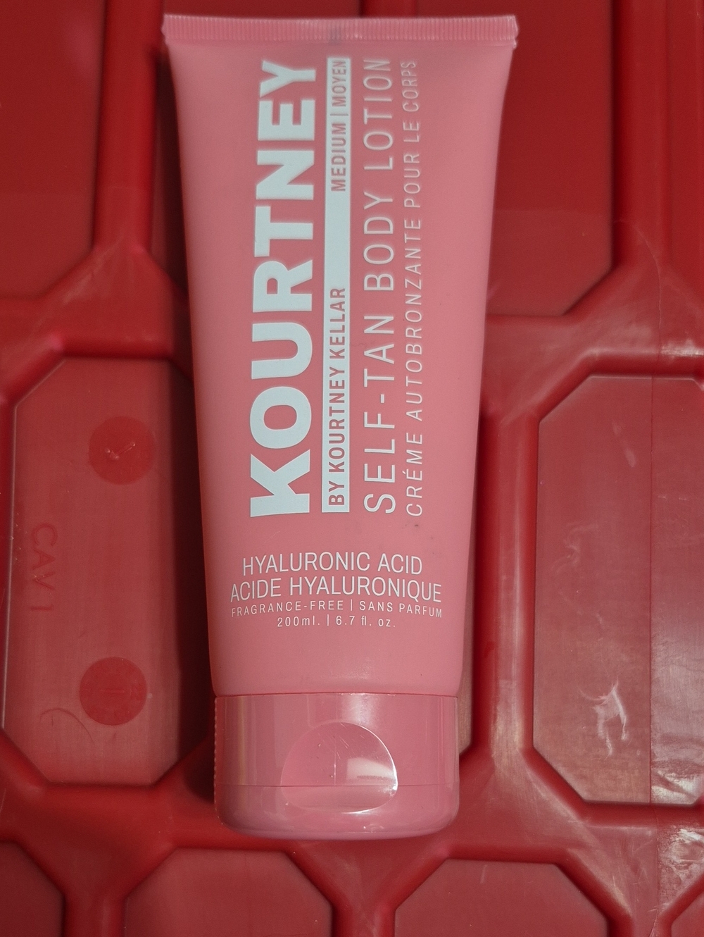 Kourtney Self-Tan Body Lotion — Pink (Medium)